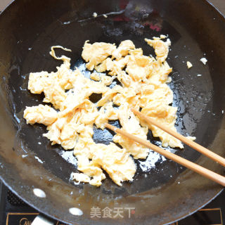 韭菜鸭蛋水饺的做法步骤：3