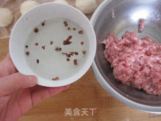 梅菜肉包的做法步骤：4