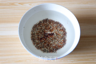 藜麦什锦彩椒盅的做法步骤：2