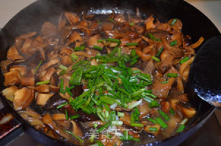 西餐中吃-菌菇蝴蝶面的做法步骤：5