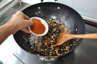 酱料自己做-【杏鲍菇豆豉酱】的做法步骤：10