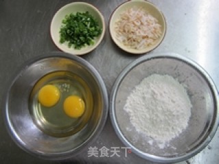 【营养早餐】虾皮鸡蛋卷的做法步骤：1
