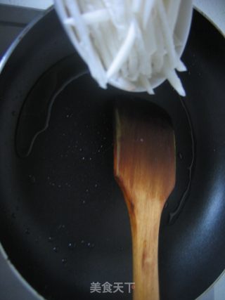 萝卜丝炒虾皮的做法步骤：3