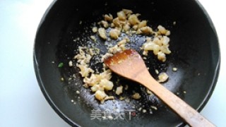 荠菜虾仁豆腐羹的做法步骤：6