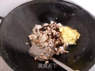 虾皮蛋松焖豆腐的做法步骤：8