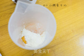 胡萝卜虾泥蛋卷的做法步骤：3