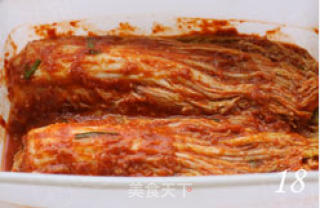 韩国美食中最受中国人喜爱的一味 韩式辣白菜的做法步骤：18
