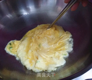 XO酱杂蔬蛋炒饭的做法步骤：5