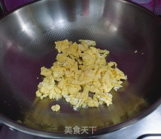 XO酱杂蔬蛋炒饭的做法步骤：6