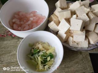虾仁豆腐的做法步骤：1