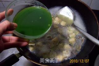 早餐精典制作《芹菜虾皮.蘑菇鸡丁菜炒饭》的做法步骤：59