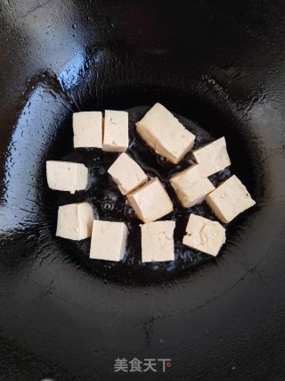 虾仁青椒炒豆腐的做法步骤：4