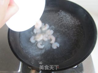 海鲜炒米粉的做法步骤：3