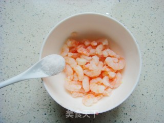 火龙果虾仁肠粉的做法步骤：5