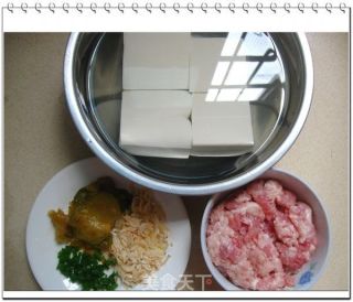东江酿豆腐的做法步骤：1