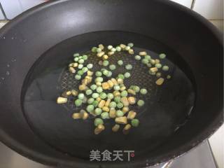 蛋黄虾仁豆腐的做法步骤：3