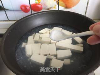 蛋黄虾仁豆腐的做法步骤：5