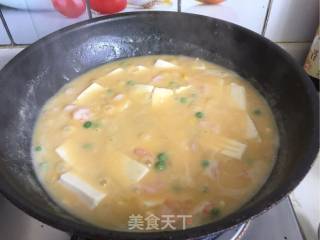 蛋黄虾仁豆腐的做法步骤：16