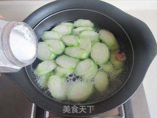 虾仁紫菜丝瓜汤的做法步骤：4
