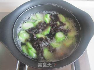 虾仁紫菜丝瓜汤的做法步骤：6