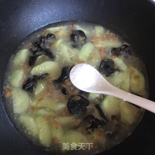 黄瓜木耳虾皮汤的做法步骤：9