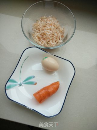 香炸虾皮萝卜丸的做法步骤：1