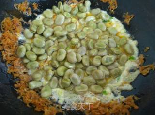 鸡蛋虾皮炒蚕豆的做法步骤：6