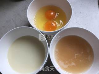 豆浆海参虾仁炖蛋的做法步骤：1