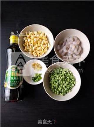 【金玉满堂】豌豆玉米炒虾仁的做法步骤：1