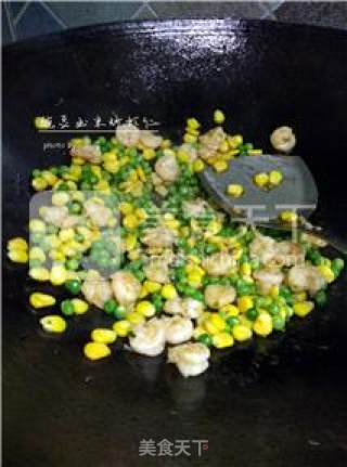 【金玉满堂】豌豆玉米炒虾仁的做法步骤：11