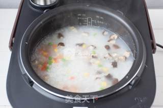 五彩虾仁粥的做法步骤：7