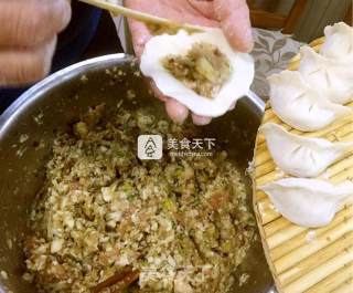 荸荠水饺的做法步骤：24