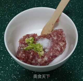 【南京】辣油小馄饨的做法步骤：2