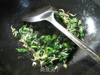 虾皮炒莴笋叶的做法步骤：6
