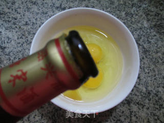 虾皮萝卜干炒鸡蛋 的做法步骤：2