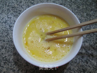 虾皮萝卜干炒鸡蛋 的做法步骤：4