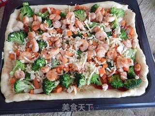蔬菜虾仁披萨的做法步骤：9