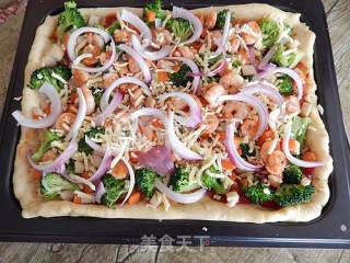 蔬菜虾仁披萨的做法步骤：10