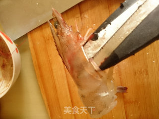 罗汉大虾的做法步骤：1