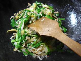韭菜虾皮炒白菜的做法步骤：7