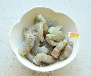 元宵节必吃喜庆三鲜元宝饺子的做法步骤：3