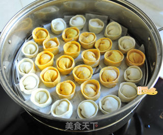 元宵节必吃喜庆三鲜元宝饺子的做法步骤：11