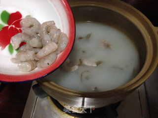 虾仁排骨海参汤的做法步骤：7