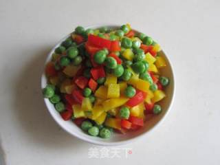 彩椒虾仁炒饭的做法步骤：5