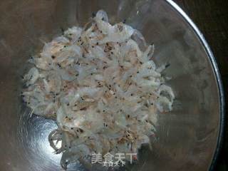 紫菜虾皮蛋花汤的做法步骤：3