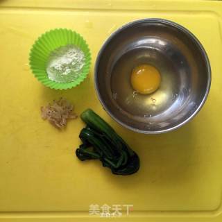 宝宝辅食之菠菜虾皮鸡蛋饼的做法步骤：1