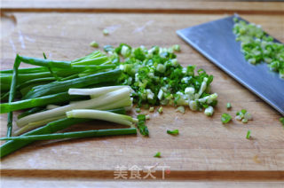 虾肉荠菜灌汤饺的做法步骤：8