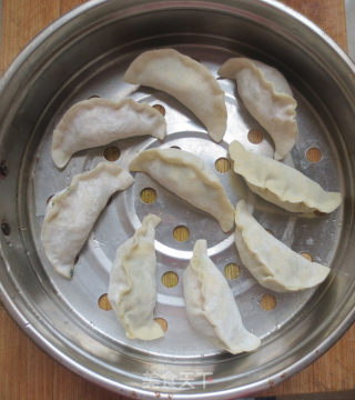 韭菜鸭蛋蒸饺的做法步骤：8