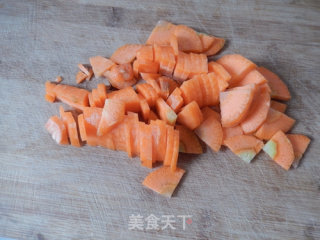 胡萝卜鲜肉馄饨的做法步骤：3