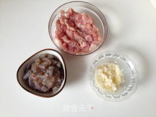 粤式王牌鲜虾云吞面的做法步骤：2